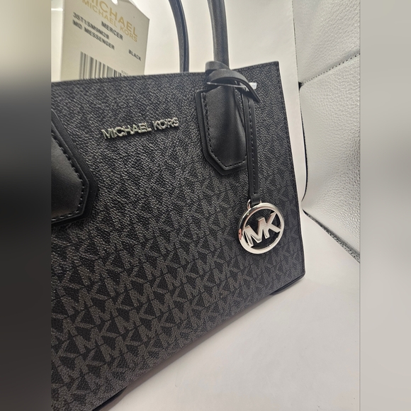 NWT Michael Kors Mercer bag - Picture 4 of 4